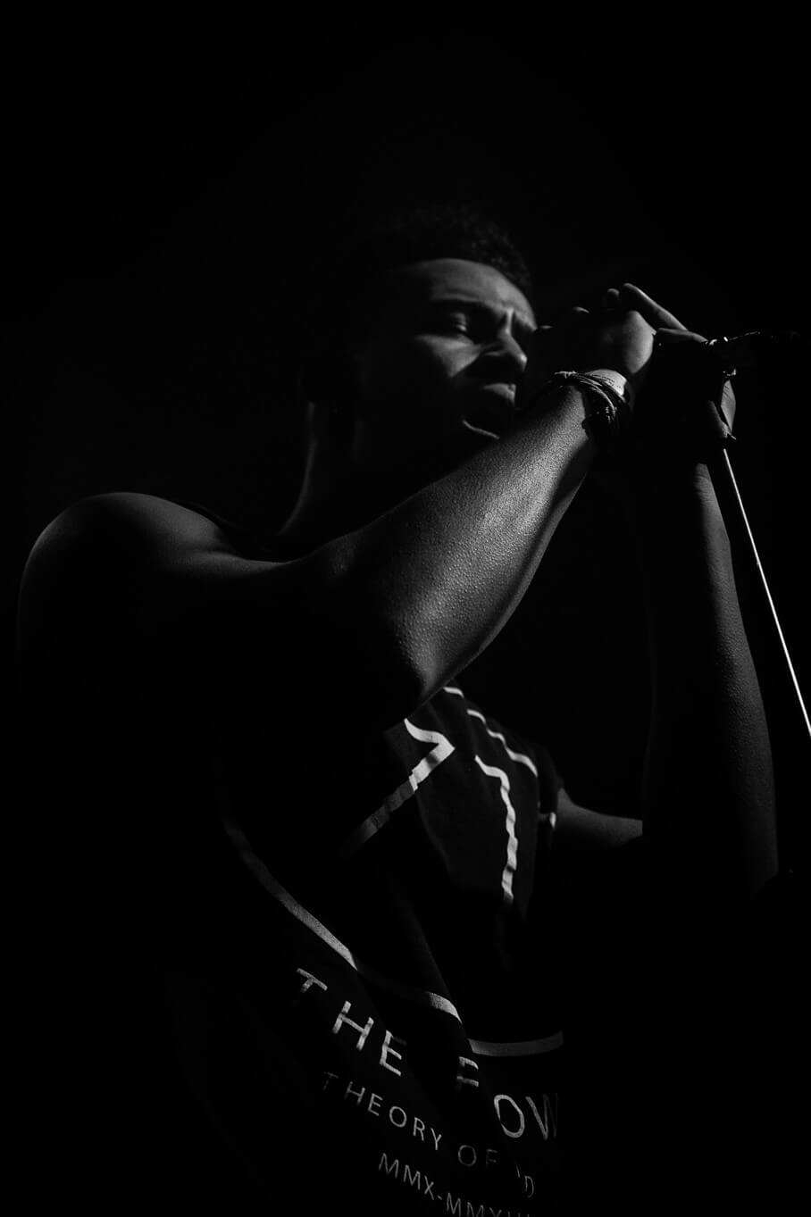 Event photography - Jordan Lewin of MDNGHT at Gorilla, Manchester black & white