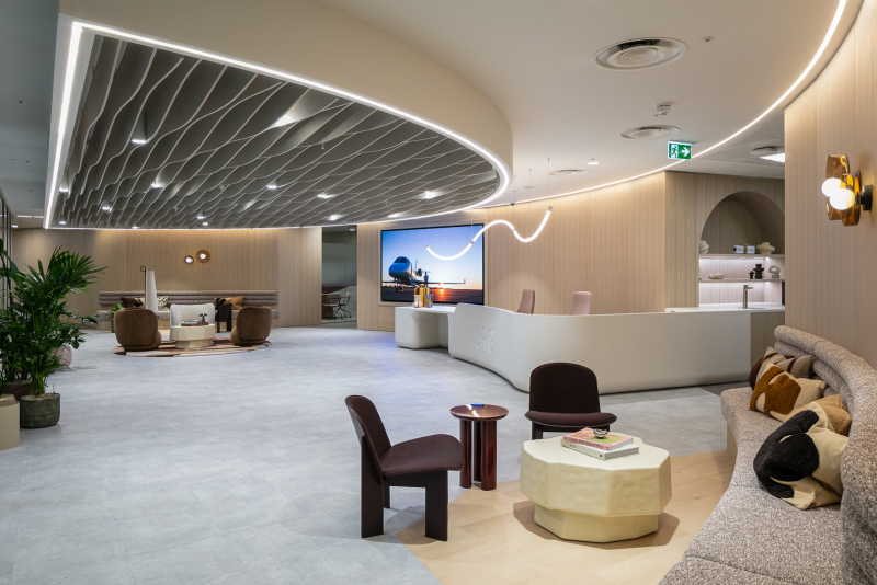 Interior office fitout photography at the SRG (Specialist Risk Group) London office - Midi Photography